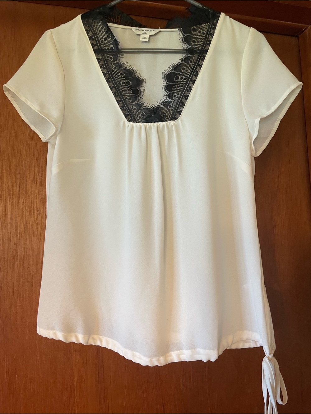 Off-White Lace-Trim V-Neck Blouse Banana Republic